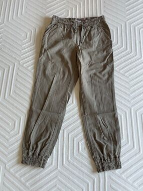 Aritzia, TNA Alix pant, mid-rise green cargo pants, XS